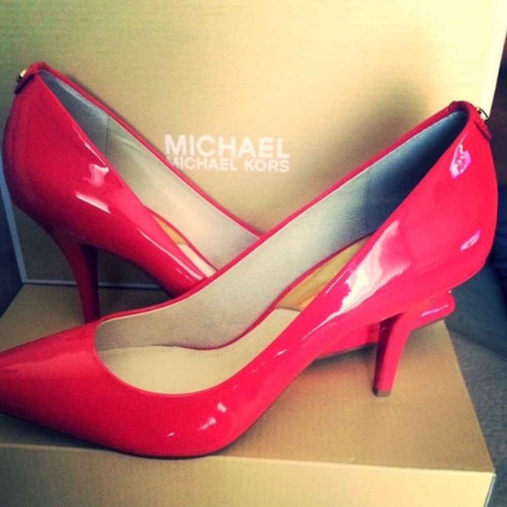 Brand new Michael Kors pumps